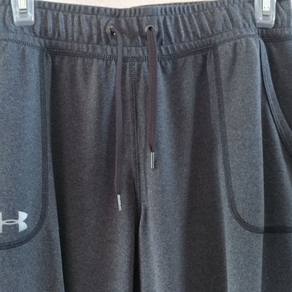 Under Armour Capri - Picture 3 of 6